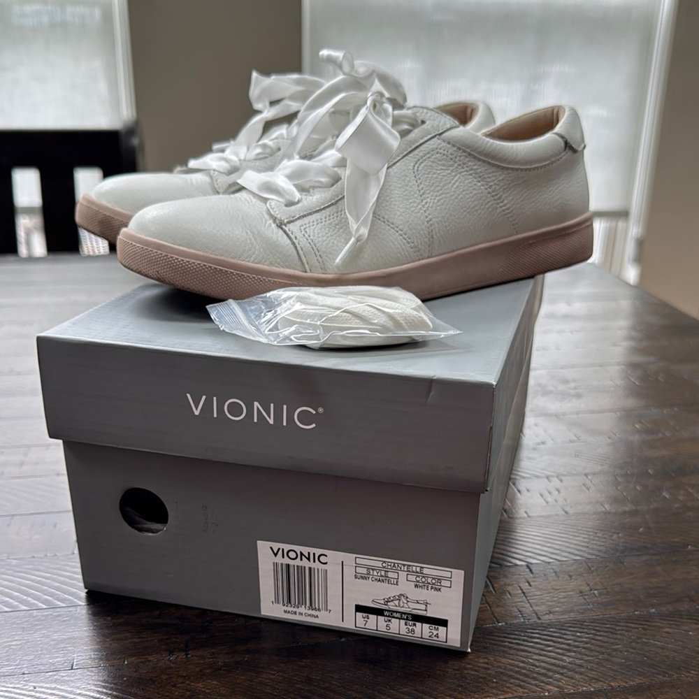 Vionic White and Pink Sneakers Sleek Minimalist Design - Picture 6 of 8